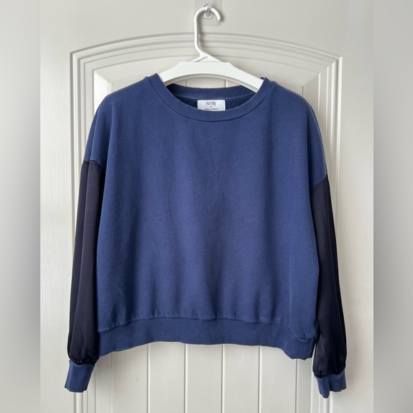 Nation x SoulCycle Cropped Sweatshirt Navy Contrast Sleeve M - Picture 2 of 12